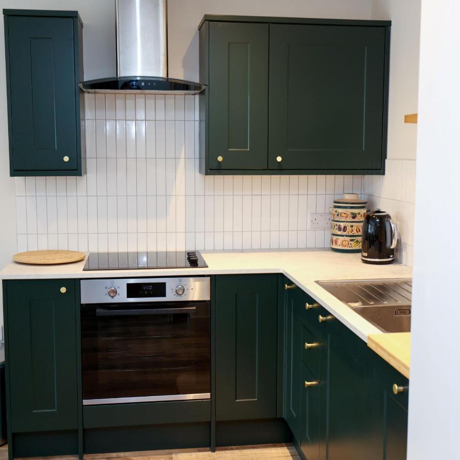 Spacious 1-Bed Apartment With Super King Or Twin In Central Charlbury, Cotswolds Exterior foto